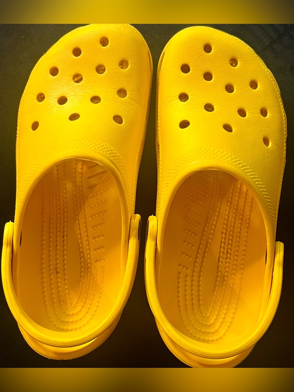 Yellow Crocs - Picture 5 of 8